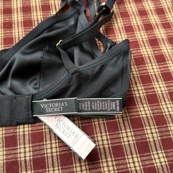 Set Of 2 Victoria’s Secret Bras - Picture 4 of 7